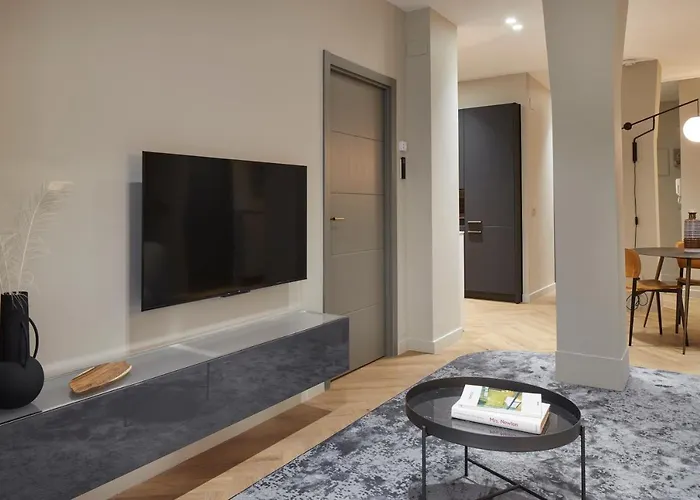 Azoka By Feelfree * 圣塞瓦斯蒂安